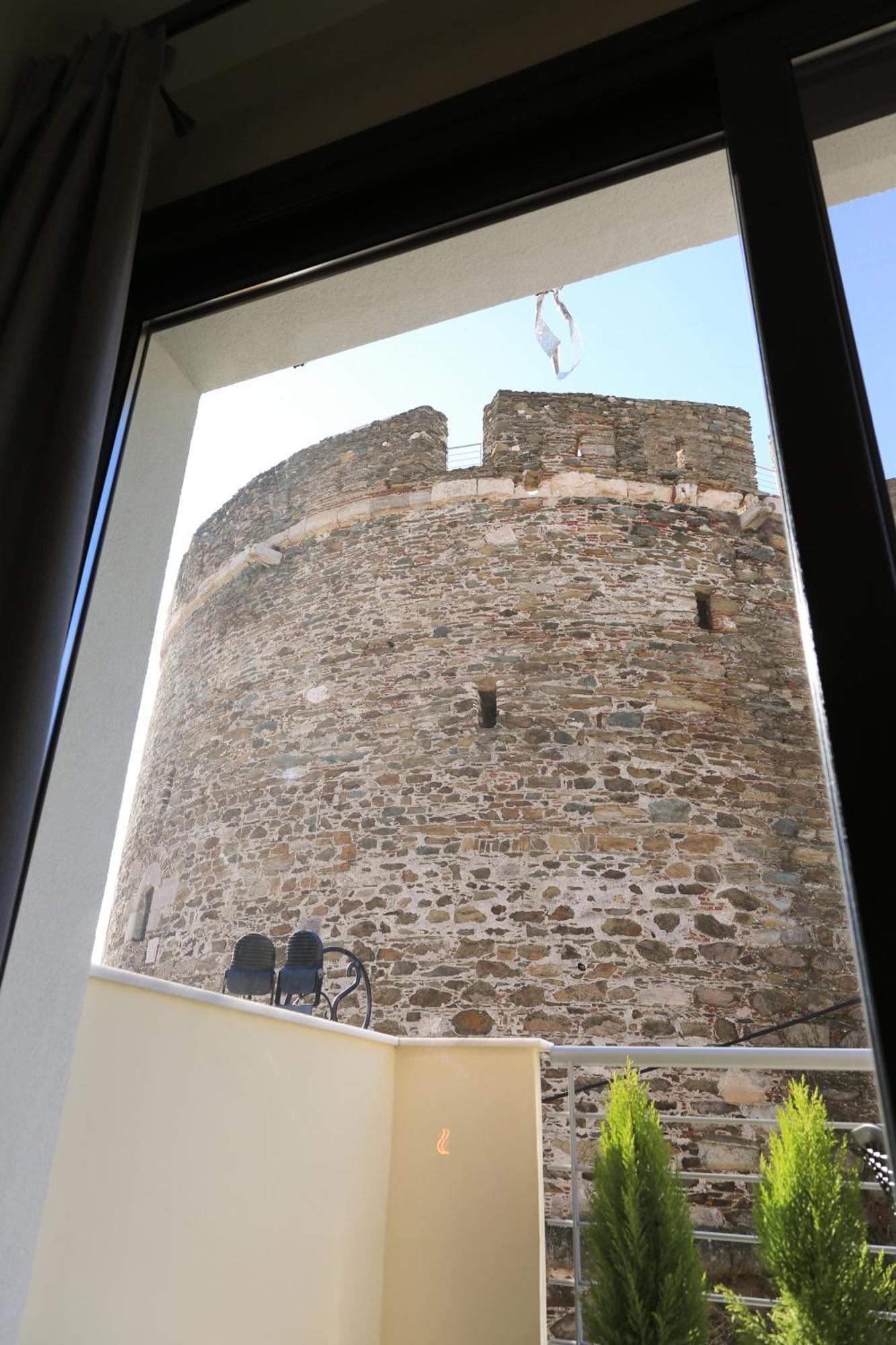 شقة Beyond The Castle سالونيك المظهر الخارجي الصورة